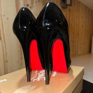 Christian Louboutin Peep Black Patent Leather Pumps SZ 10 1/2 US Italy 40 1/2.